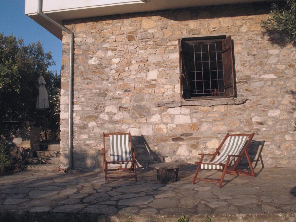 Traditional Stonehouse Potistika Exteriör bild